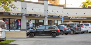 Radius Koreatown Gallery 36