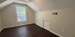 212 Goshen Gallery 10