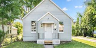 Updated 2 Bedroom Home! Gallery 1