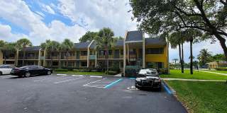 1617 Meadows Circle W Gallery 1