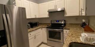 Room in 4 Bedroom Home at Jones Ave NW Gallery 10