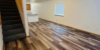 Amazing 3 Bed 2.5 Bath - Townhouse Gallery 11