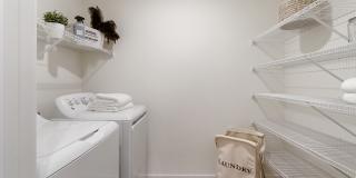 Oaks Landing 55+ Apartments - Senior & Affordable Housing Gallery 32