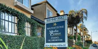 Waterstone Media Center Gallery 21