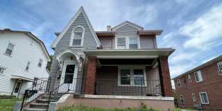 Very spacious 3 bedrooms 1 bathroom house in Dayton for rent Very spacious 3 bedrooms 1 bathroom house in Dayton for rent Gallery 1