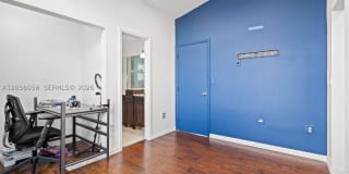 13990 SW 160th Ter Gallery 22