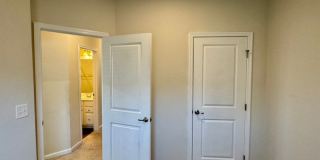 3BR/2.5BA End Unit Townhome Gallery 18