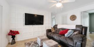 Golf Lover 4 Bed + Den and 3 Bath Pool Home in Lely Golf Estates Gallery 8