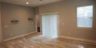 Modern 2 bed/2.5 bath Central Austin Home Gallery 22