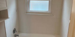Convenient 2 Bedroom Duplex in SouthEnd Gallery 14