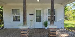 CHARMING UPDATED BUNGALOW!!!! CHARMING UPDATED BUNGALOW!!!! Gallery 1