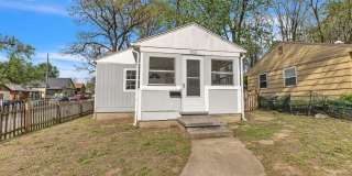 Renovated 4BR Home – Modern Finishes, Off-Street Parking Gallery 1