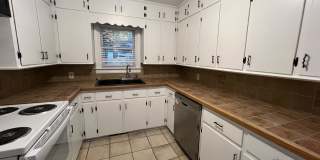 1184 Lamont Drive - 1 Gallery 2