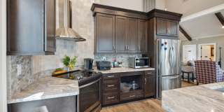 Piccadilly Gallery 32