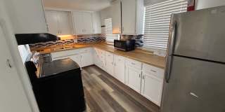 Charming 3-bed, 2-bath Single Family Home! Gallery 1