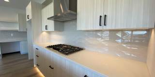 Close to Micron, 3 Bedroom 3 bath w/ a Million Dollar View! Gallery 15