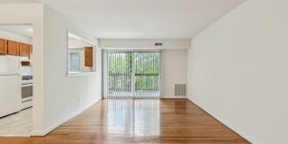 Montrose Manor Gallery 11