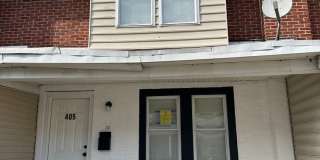 Fully renovated 3 Bed townhome Gallery 1