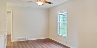 720 Country Lane S Gallery 15