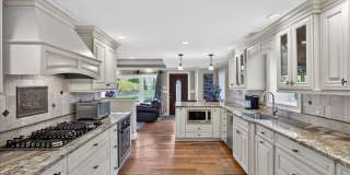 236 Clintonville Lane Gallery 2