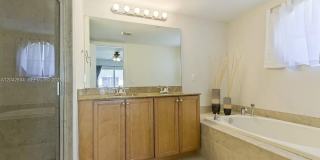 708 SE 15th Street 5, Fort Lauderdale, FL 33316 - 2645 Gallery 13