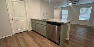 3 Bed 2.5 Bath 2 Car Garage Gallery 13