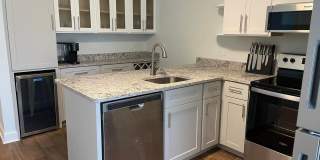 Furnished Executive Rental Downtown Gallery 14