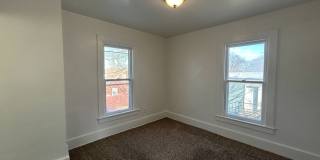 HM 1608 E 12th St - For Sale Chris McDaniel Gallery 3