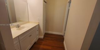 2209 South Cypress Bend Drive Gallery 6