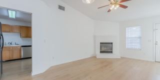 563 STAFFORDSHIRE Drive E Gallery 8