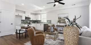 4521 Forest Avenue Gallery 1