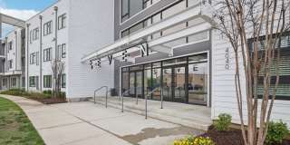 7 at Seven Gallery 29