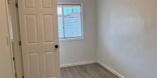 Beautiful 1 Bed Backhouse Available Now! Gallery 6