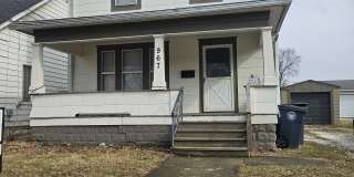 967 Davis Street Gallery 1