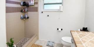 Updated 2/2/1 Home in Northeast St. Petersburg! Gallery 25