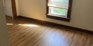 2 bedroom close to Miami Valley Hospital and UD with Detached garage! Gallery 12