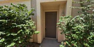 2 Bedroom - 2 Bath - 1 Car Garage - Phoenix Gallery 1