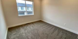 2402 49th Avenue Court Gallery 4