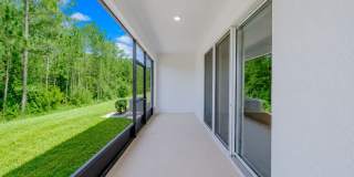 Like-New End-Unit 3 Bedroom Townhome Gallery 22