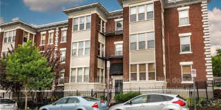 200 E 43rd St Gallery 1