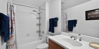 565 W Quincy Street Gallery 12