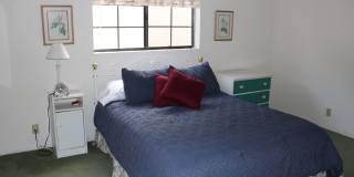 Riverfront 4 Bedroom Vacation Home Includes utiliities Gallery 13