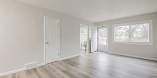 AVAILABLE NOW! Charming 3-Bedroom Home in Prime Pontiac Location Gallery 7