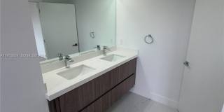 32 NW 14th Ave Gallery 4