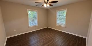 1142 Windsor Street SW Gallery 7