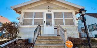 FOR RENT- 1917 W 3rd St West Side Waterloo Iowa! Gallery 1