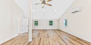 42 Forsythe St Gallery 30