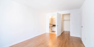 300 East 39th Gallery 26