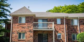 Northlake Village Apartments Gallery 30