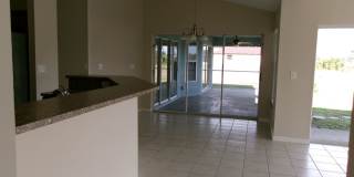 NW Spacious 3/2/2 on Saltwater Canal-Fish off the Dock! Gallery 9